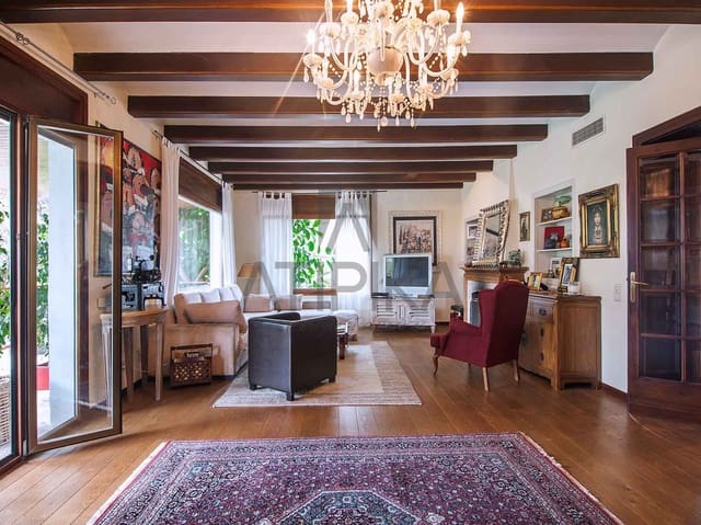 7 makuuhuone Huvila myytävänä paikassa Castelldefels mukana uima-altaan - 2 199 000 € (Ref: 5097989)