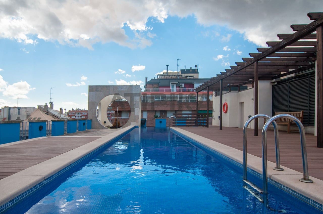 2 bedroom Apartment for sale in Barcelona city with pool - € 1,100,000 (Ref: 5098002)
