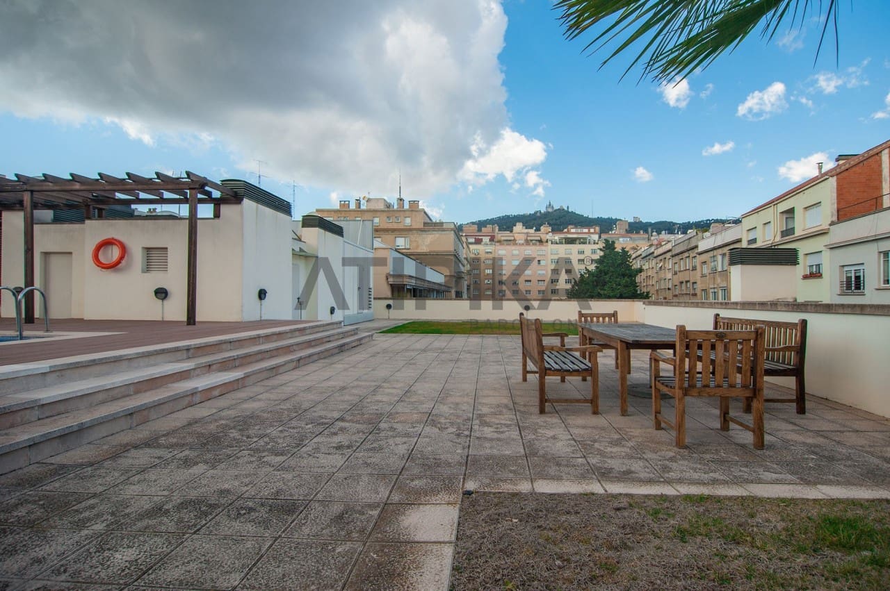 2 bedroom Apartment for sale in Barcelona city with pool - € 1,100,000 (Ref: 5098002)