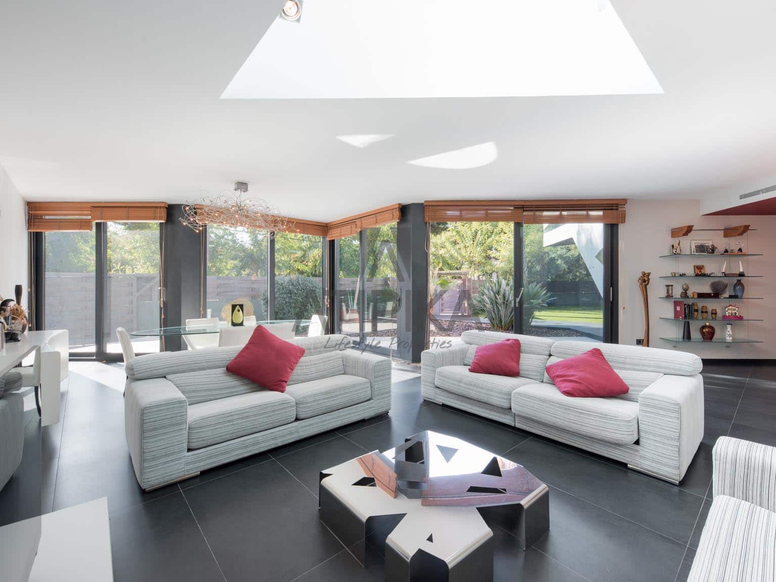 10 soverom Villa til salgs i Sitges med svømmebasseng - € 4 870 000 (Ref: 5098004)