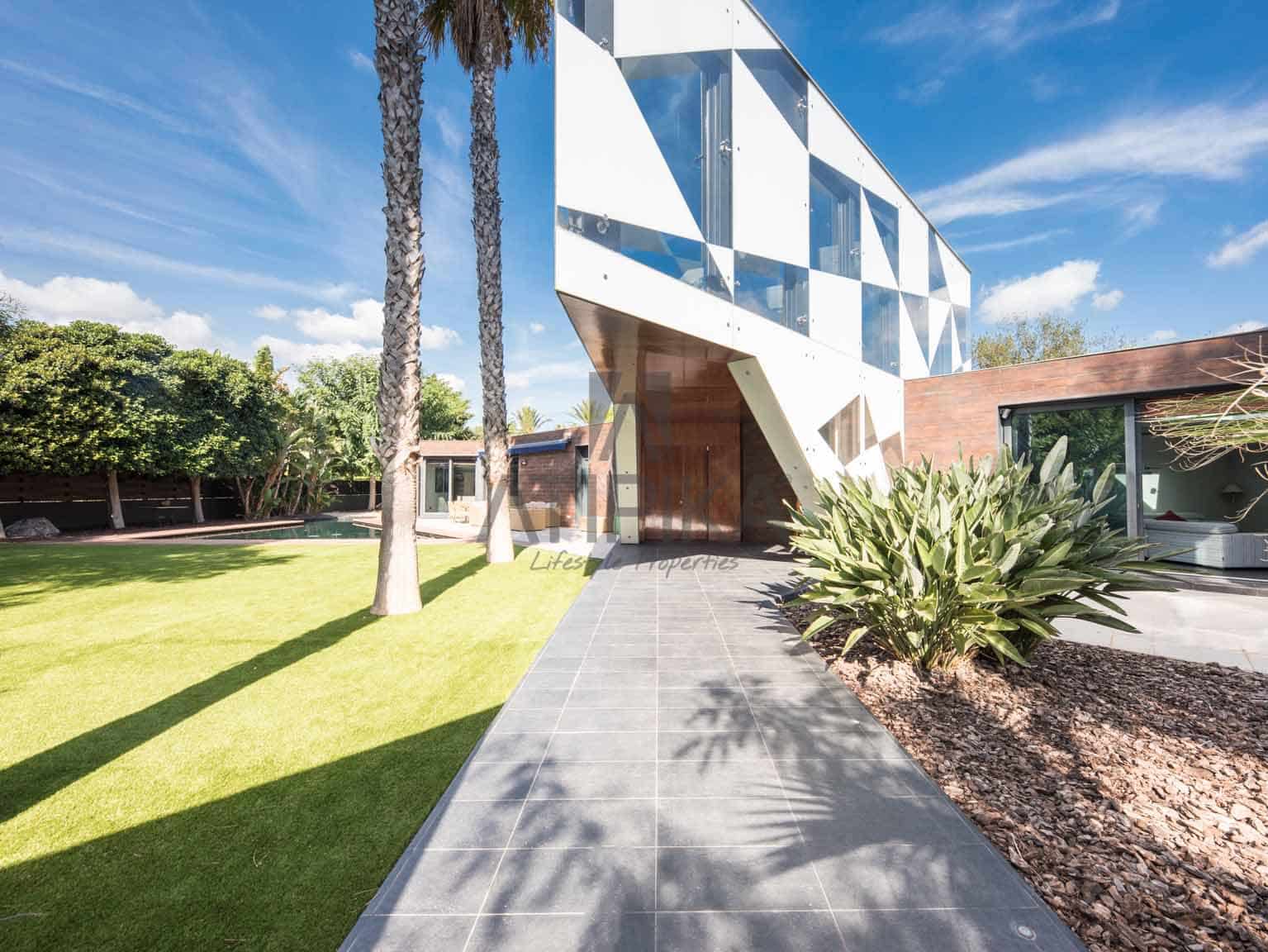 10 soverom Villa til salgs i Sitges med svømmebasseng - € 4 870 000 (Ref: 5098004)