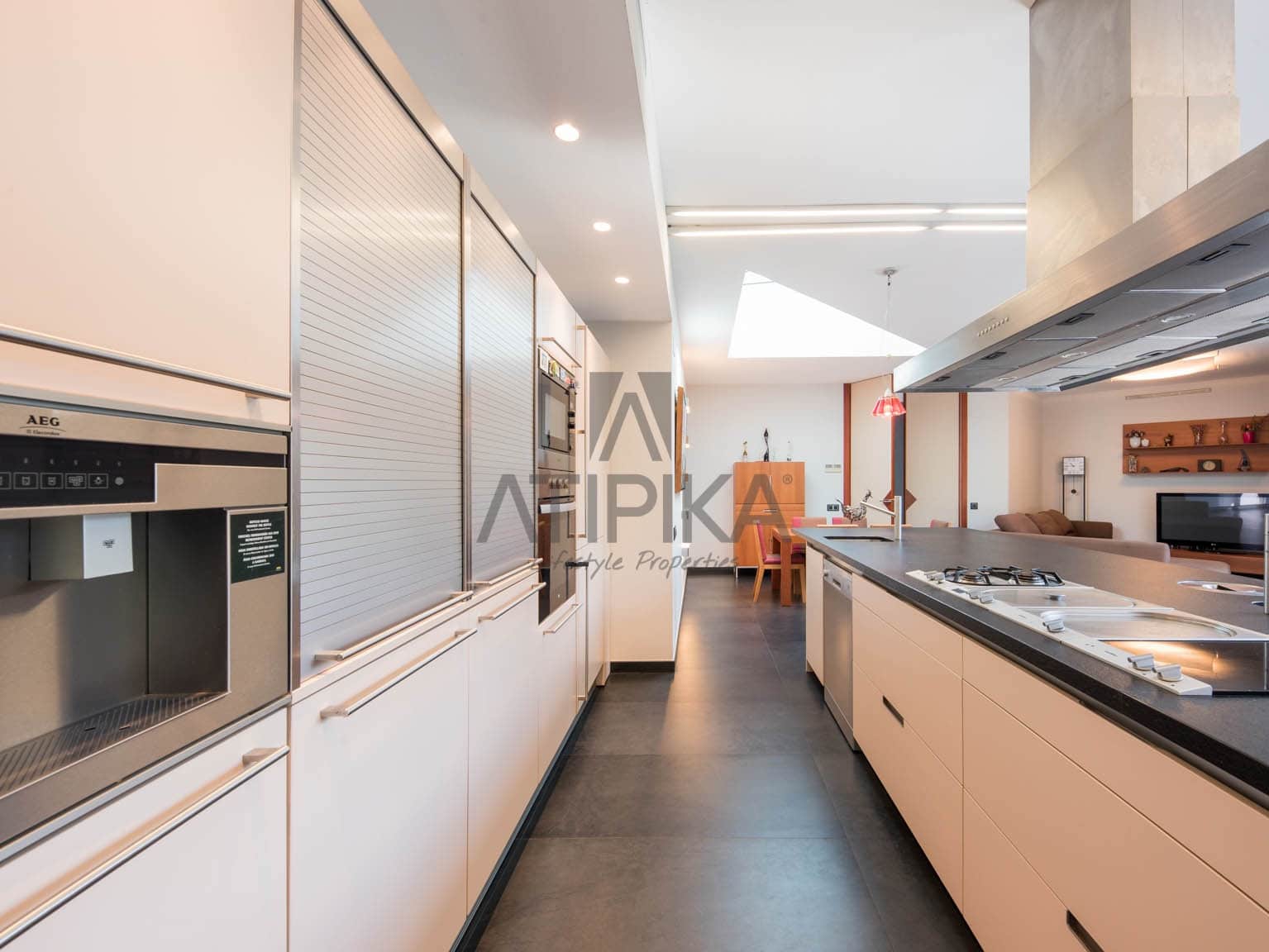 10 soverom Villa til salgs i Sitges med svømmebasseng - € 4 870 000 (Ref: 5098004)