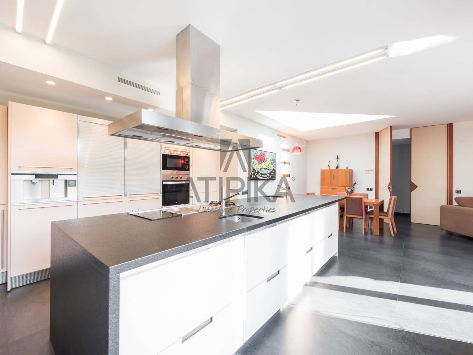 10 soverom Villa til salgs i Sitges med svømmebasseng - € 4 870 000 (Ref: 5098004)