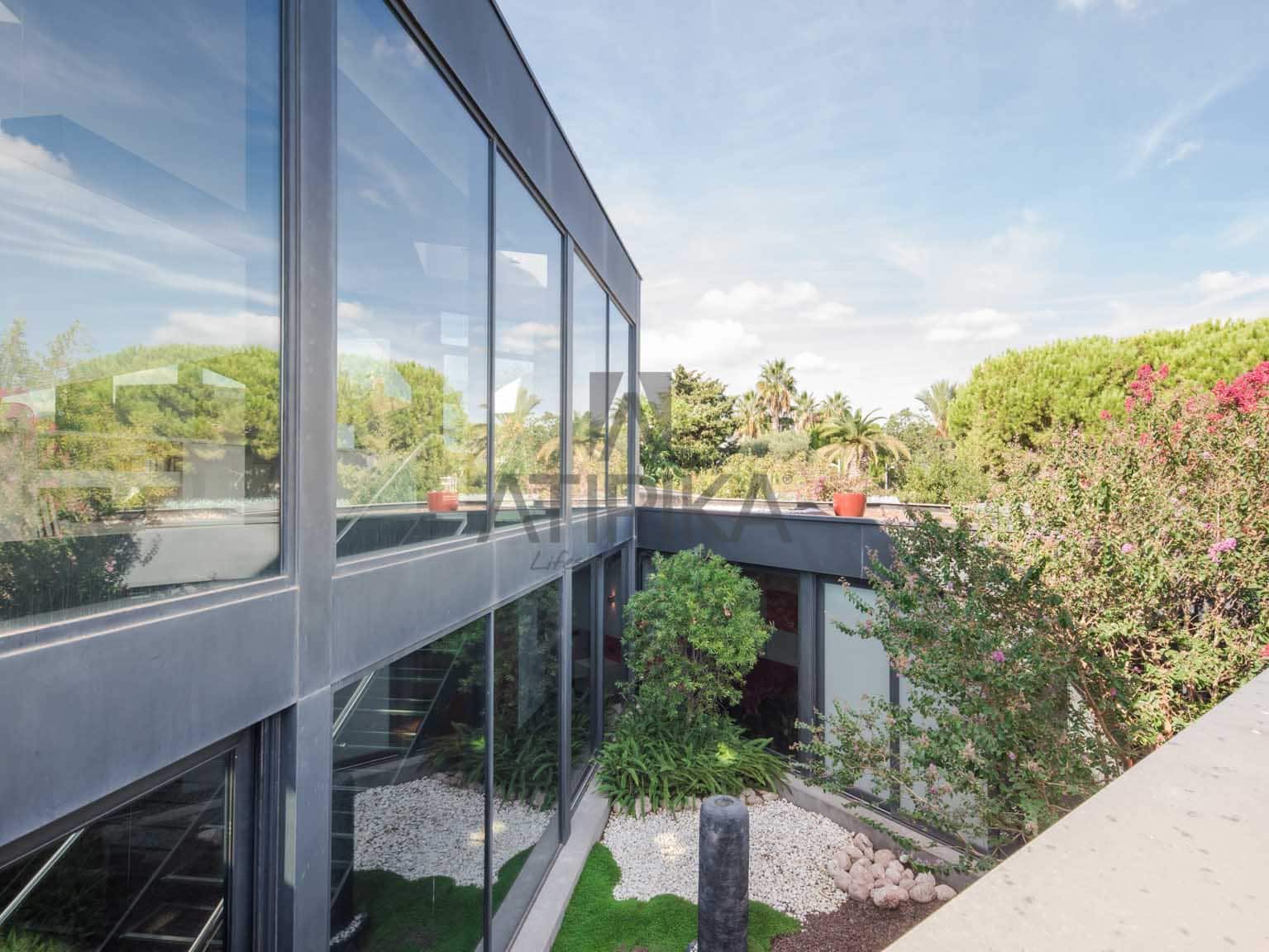 10 soverom Villa til salgs i Sitges med svømmebasseng - € 4 870 000 (Ref: 5098004)