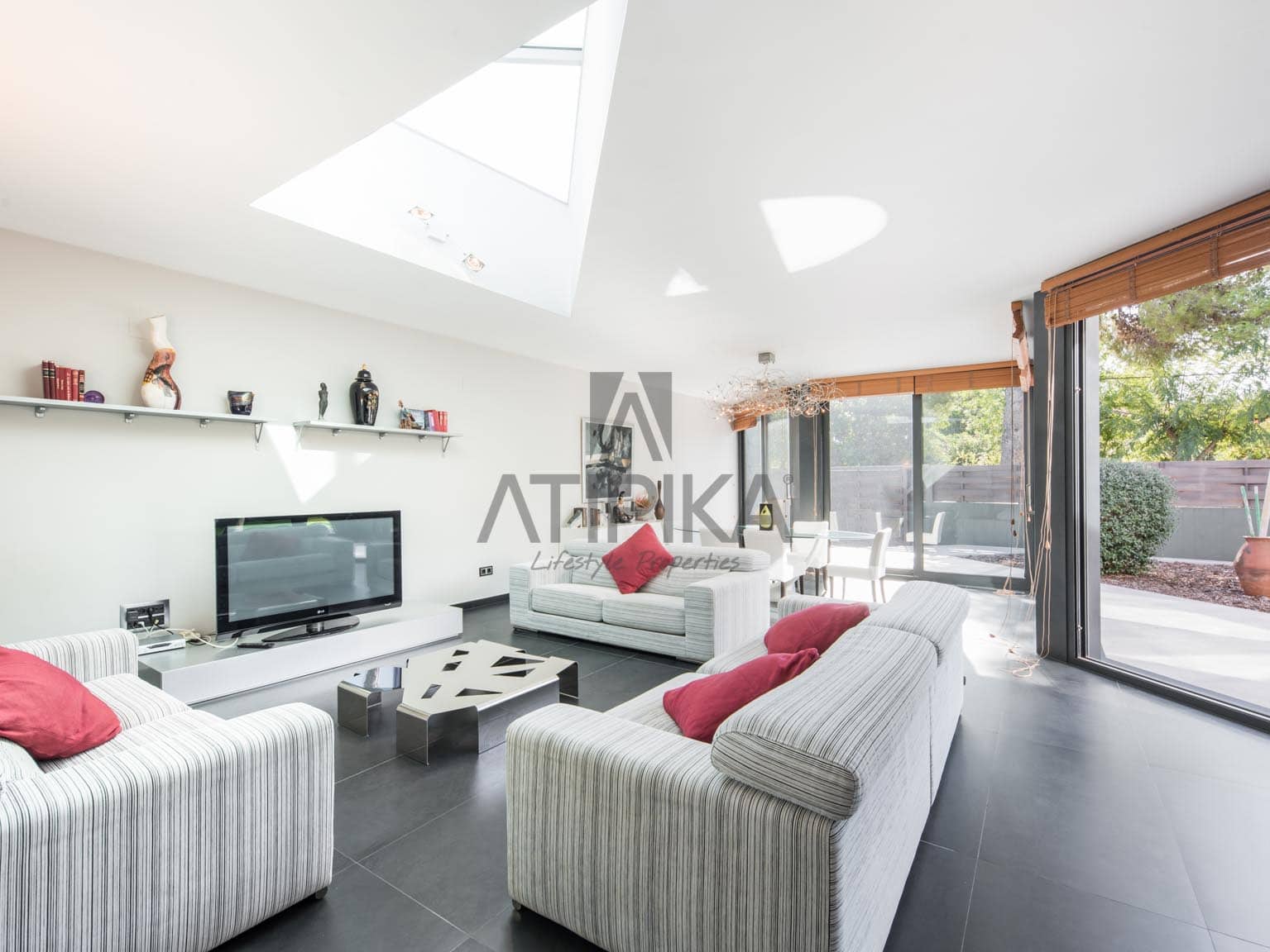 10 soverom Villa til salgs i Sitges med svømmebasseng - € 4 870 000 (Ref: 5098004)