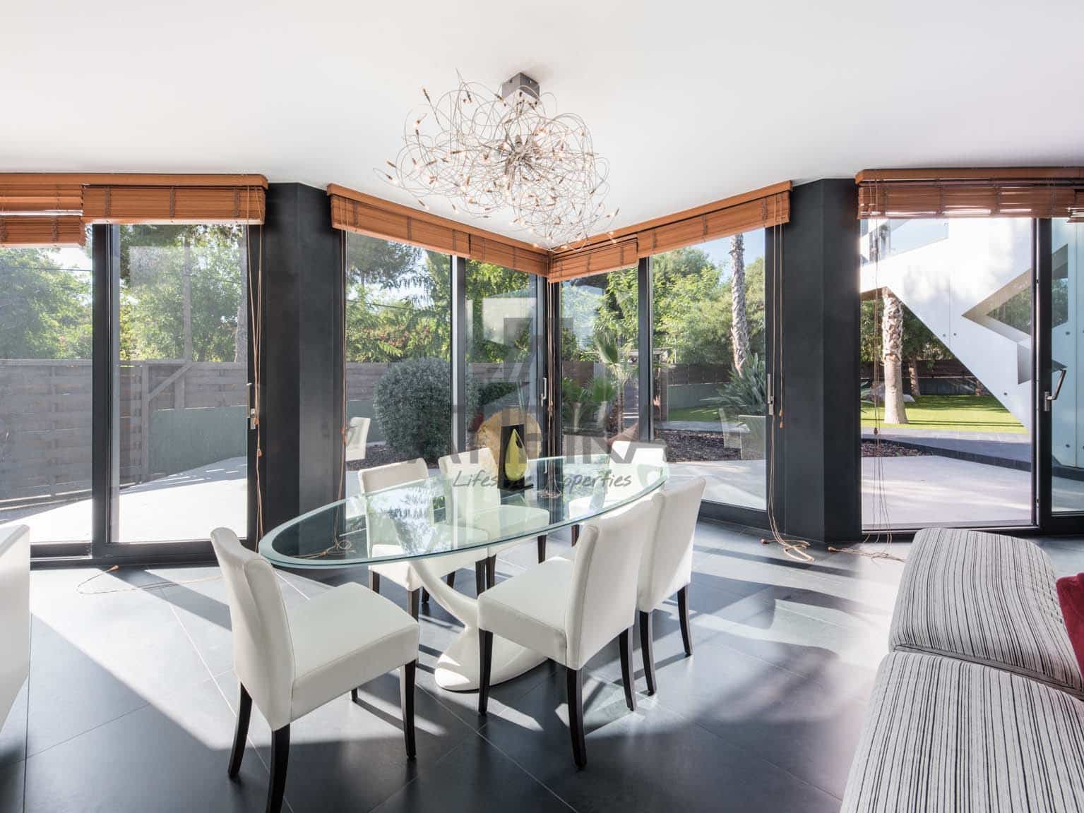 10 soverom Villa til salgs i Sitges med svømmebasseng - € 4 870 000 (Ref: 5098004)