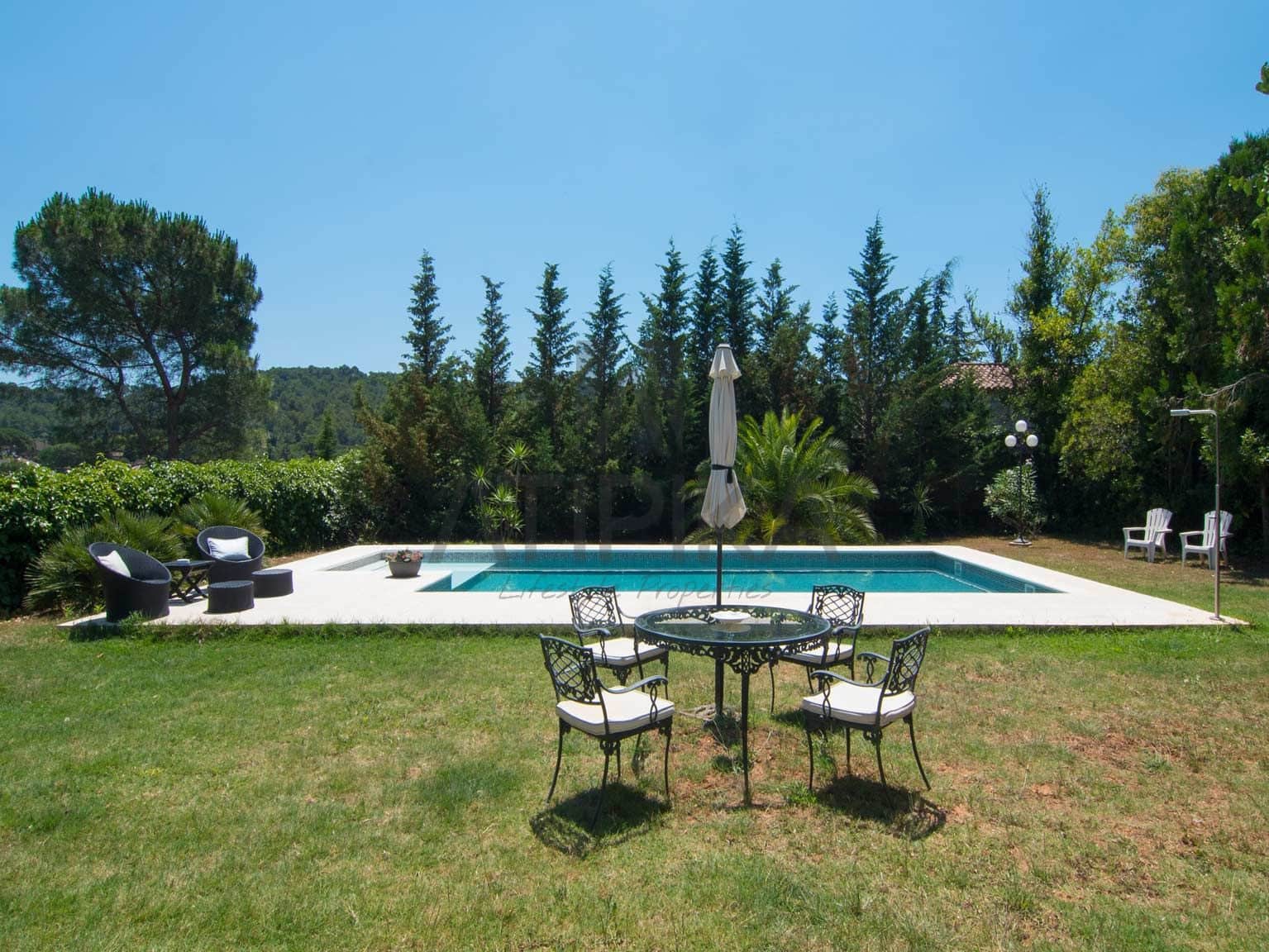 6 soveværelse Villa til salg i Sant Cugat del Valles med swimmingpool - € 1.900.000 (Ref: 5098035)