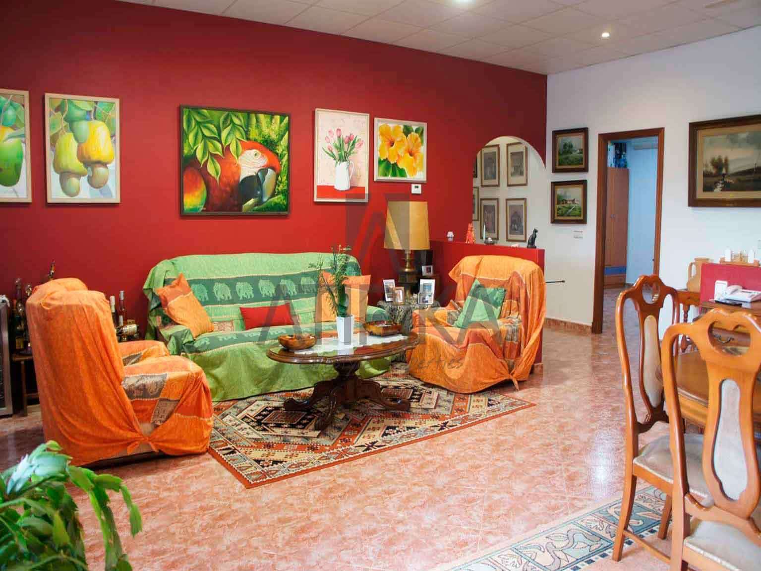 3 soveværelse Villa til salg i La Argentina med swimmingpool - € 990.000 (Ref: 5098063)