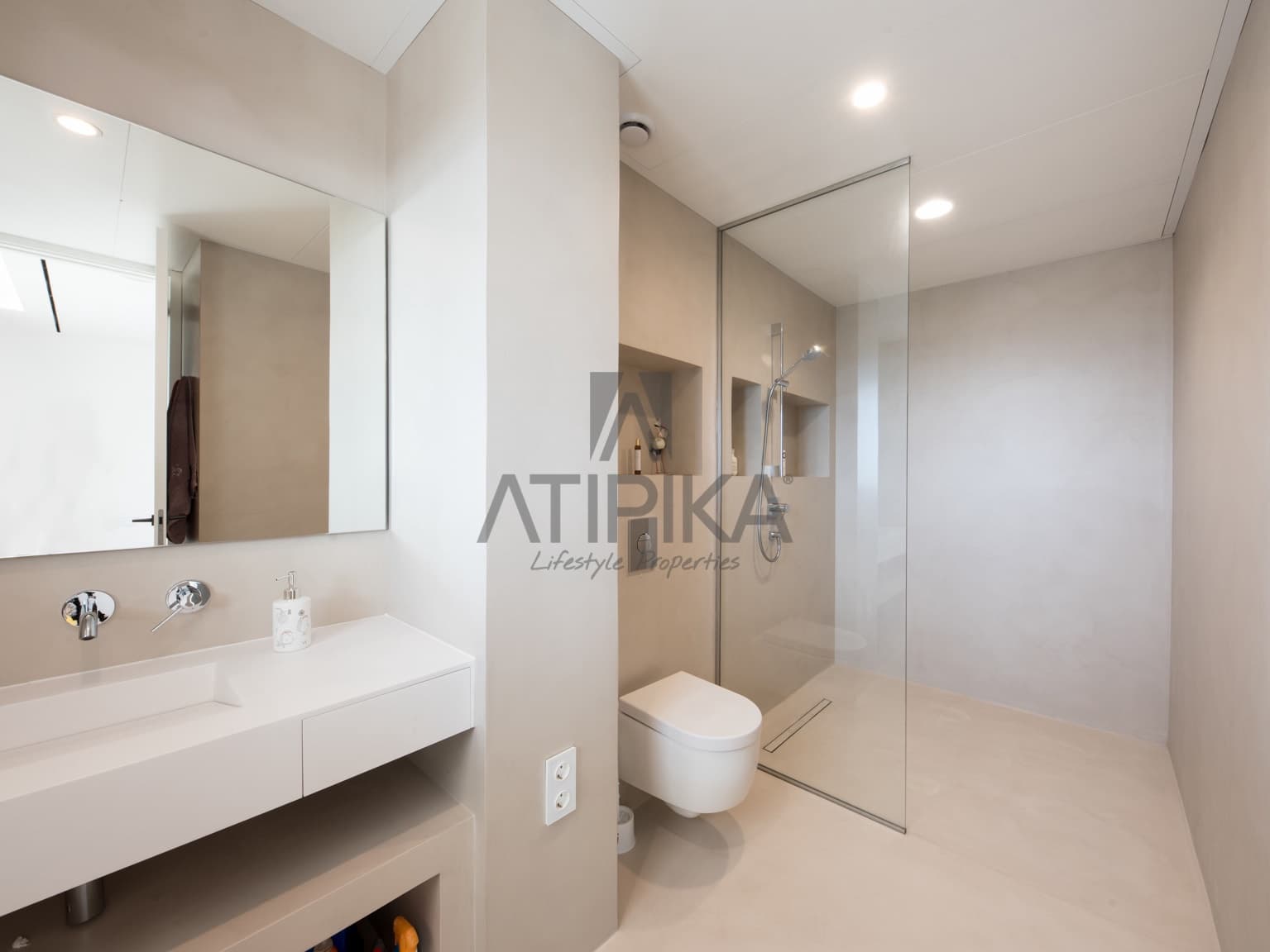 6 soveværelse Villa til salg i Castelldefels med swimmingpool - € 3.600.000 (Ref: 6025874)