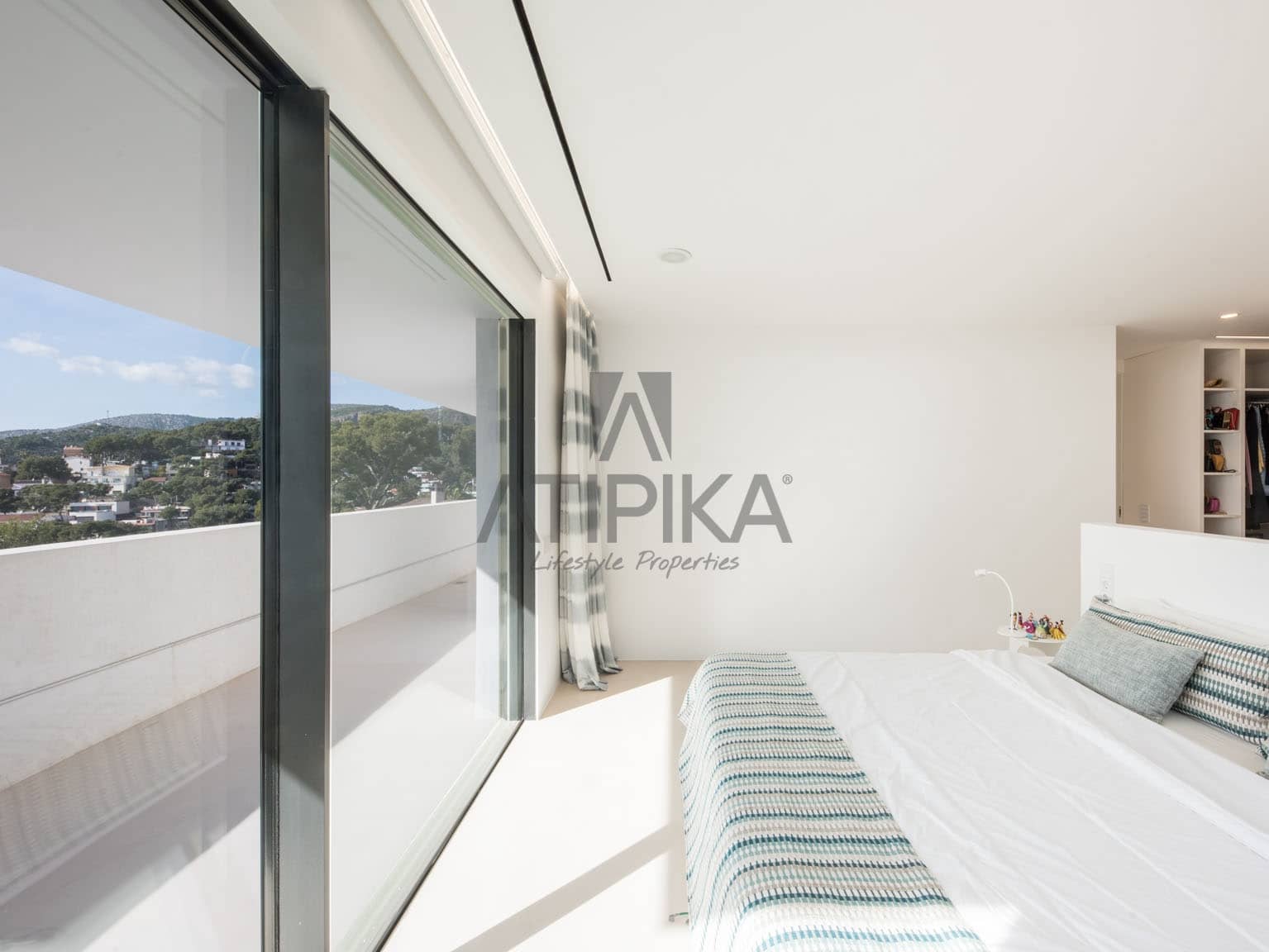 6 soveværelse Villa til salg i Castelldefels med swimmingpool - € 3.600.000 (Ref: 6025874)