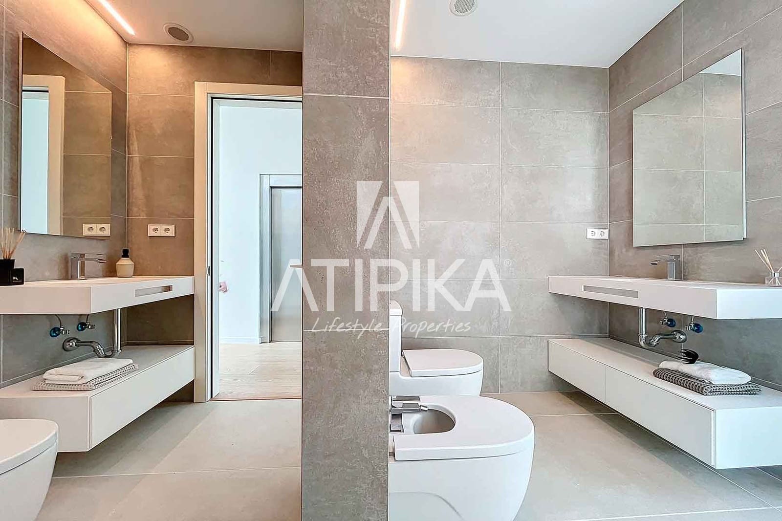 4 sypialnia Willa na sprzedaż w Sitges z basenem - 2 800 000 € (Ref: 6025917)