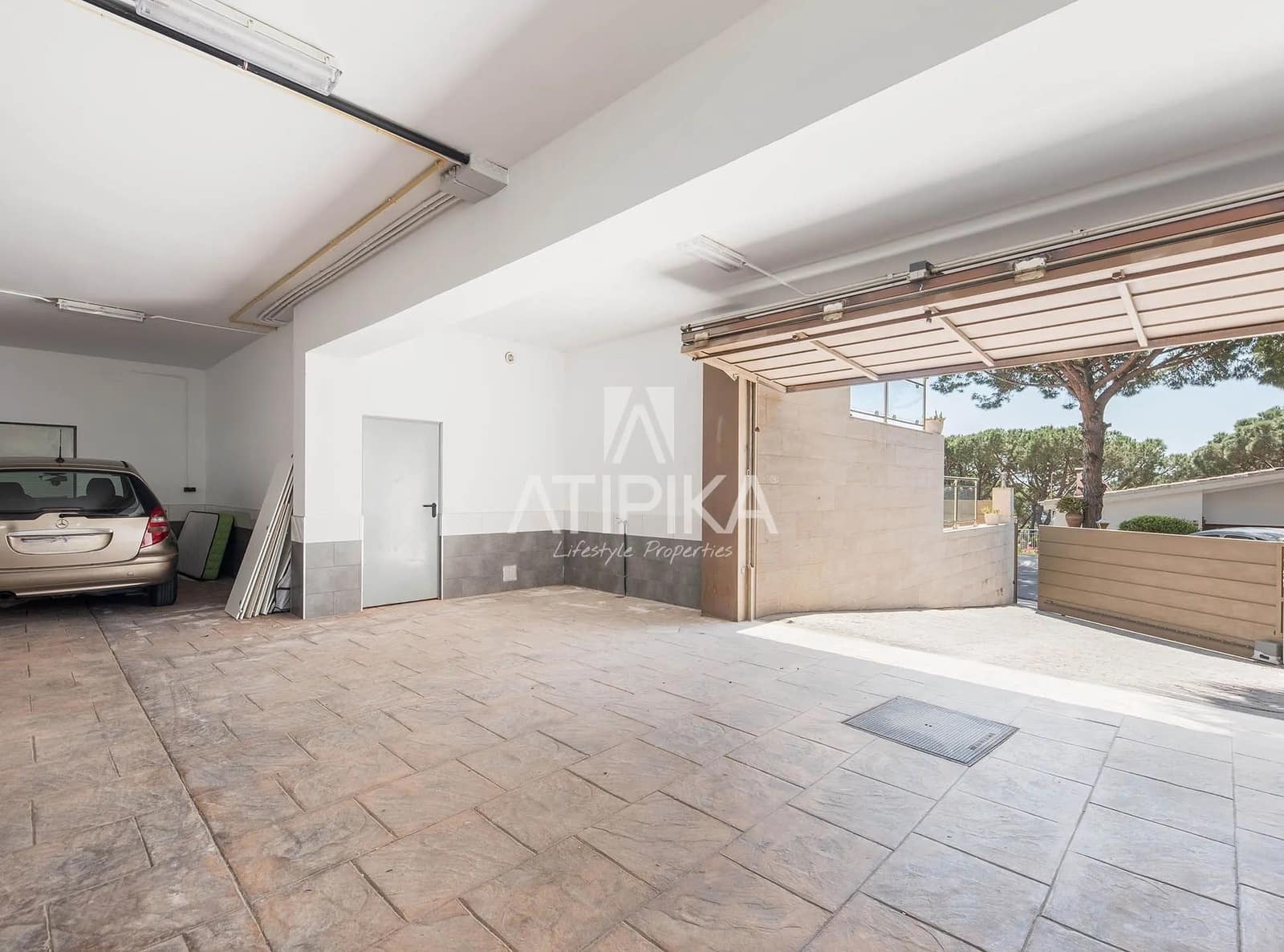 6 makuuhuone Huvila vuokrattavana paikassa Cabrils mukana uima-altaan - 14 800 € (Ref: 6070795)