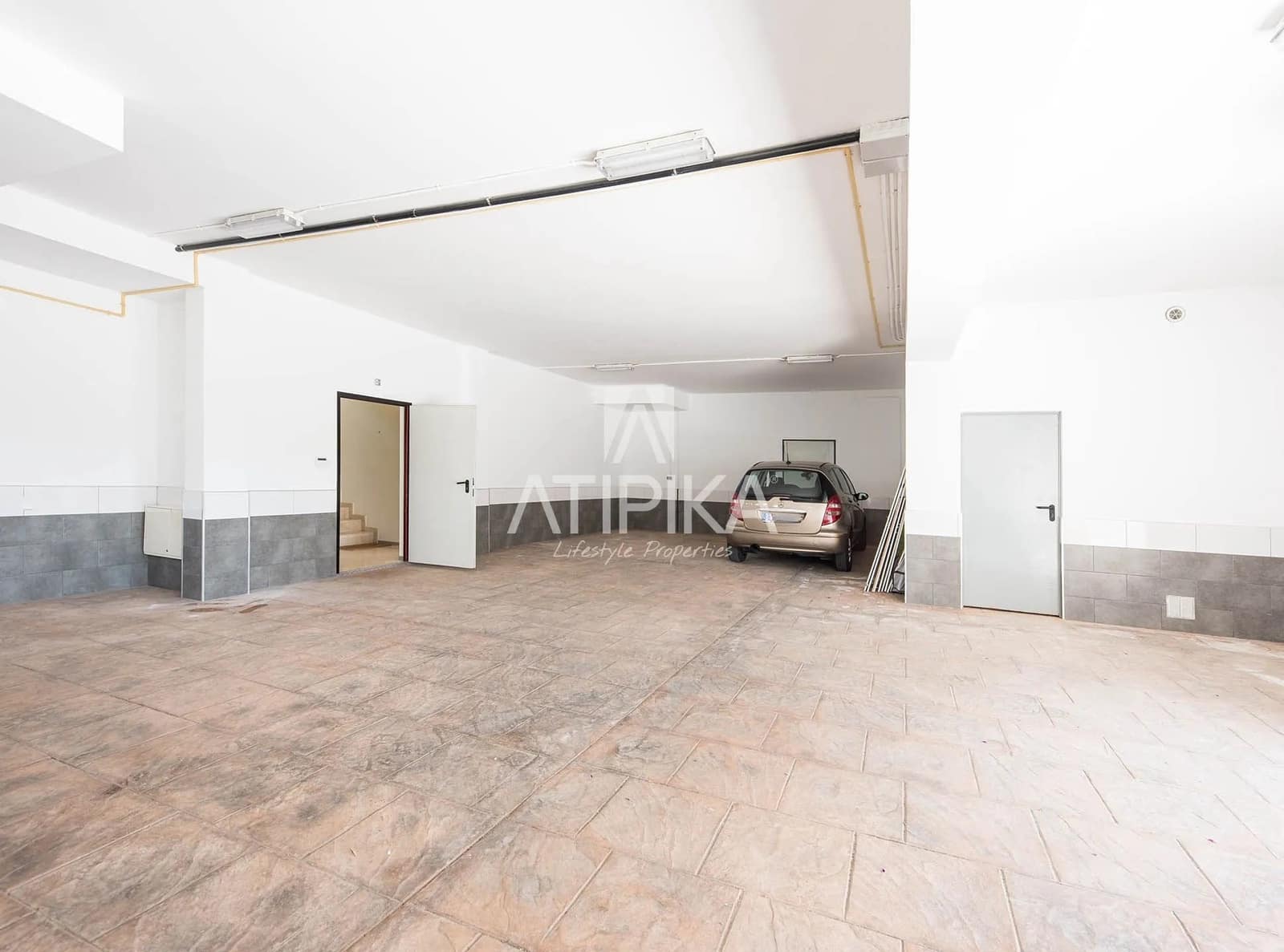 6 makuuhuone Huvila vuokrattavana paikassa Cabrils mukana uima-altaan - 14 800 € (Ref: 6070795)