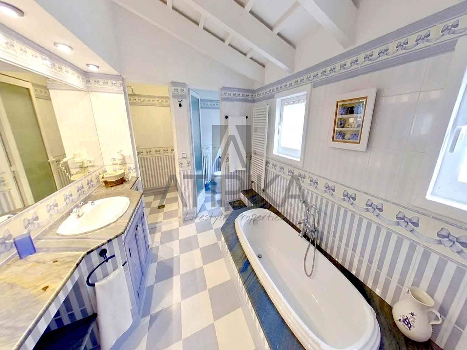 6 soveværelse Finca/Landehus til salg i Alayor / Alaior med swimmingpool - € 4.000.000 (Ref: 6619651)