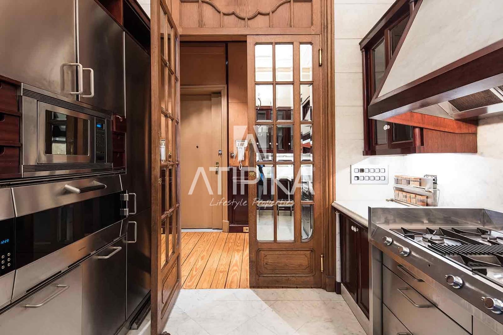 4 bedroom Apartment for sale in Barcelona city - € 13,800,000 (Ref: 6835929)