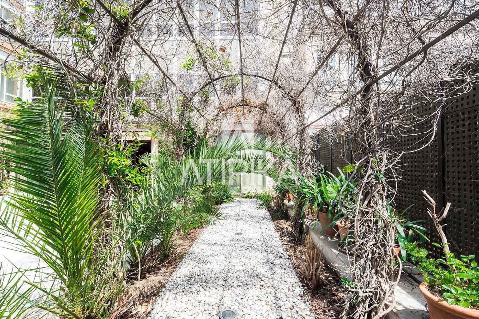 4 bedroom Apartment for sale in Barcelona city - € 13,800,000 (Ref: 6835929)