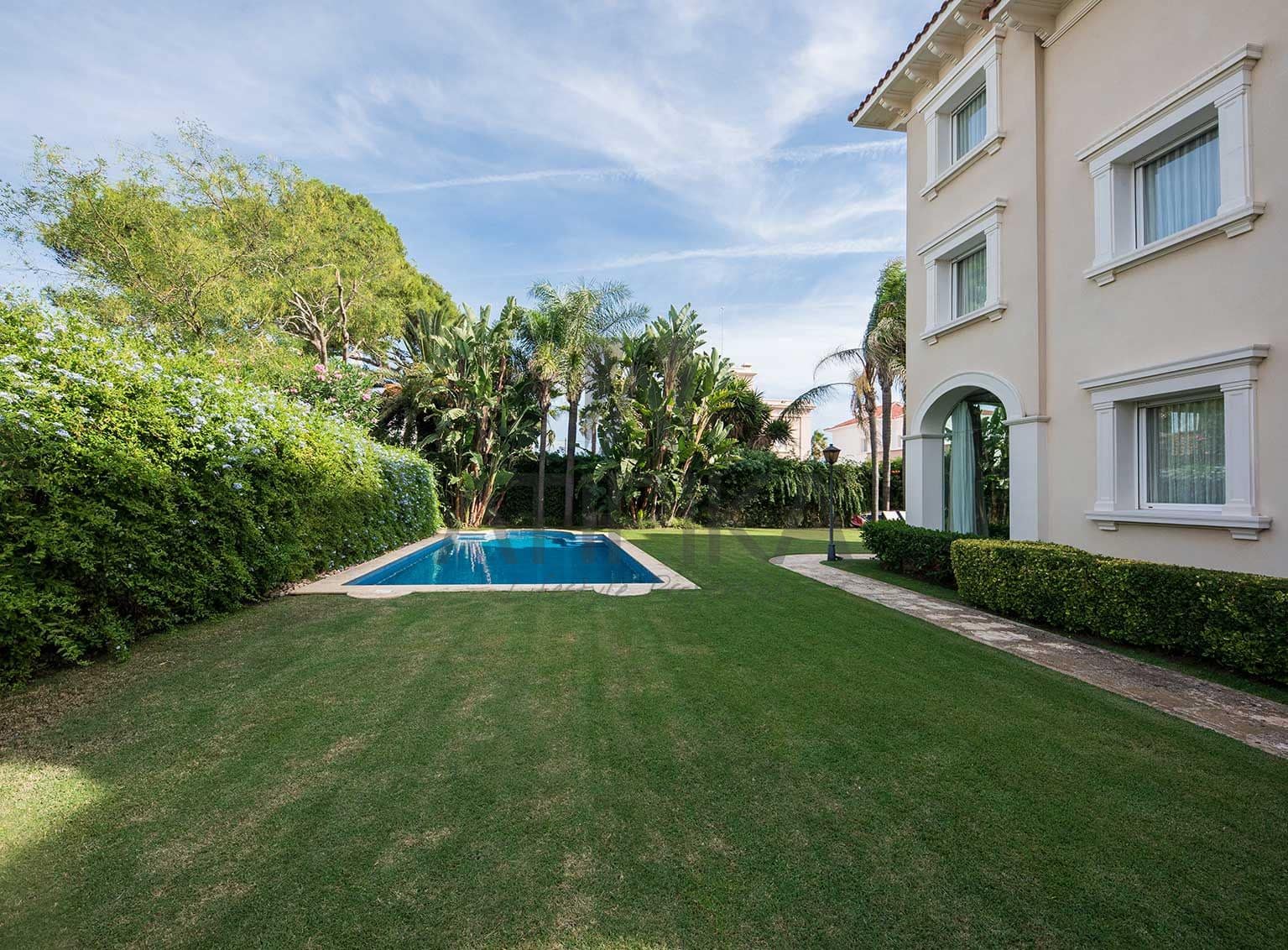 5 soveværelse Villa til salg i Sitges med swimmingpool - € 4.500.000 (Ref: 7088357)