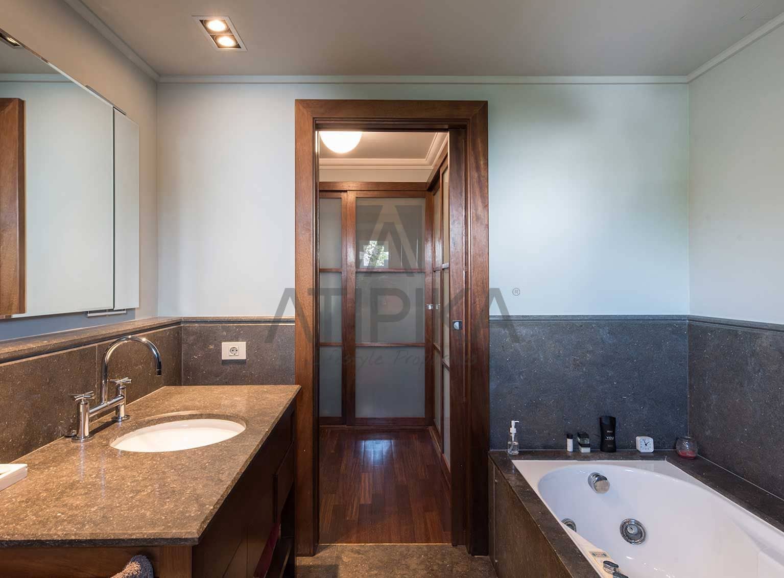 5 soveværelse Villa til salg i Sitges med swimmingpool - € 4.500.000 (Ref: 7088357)