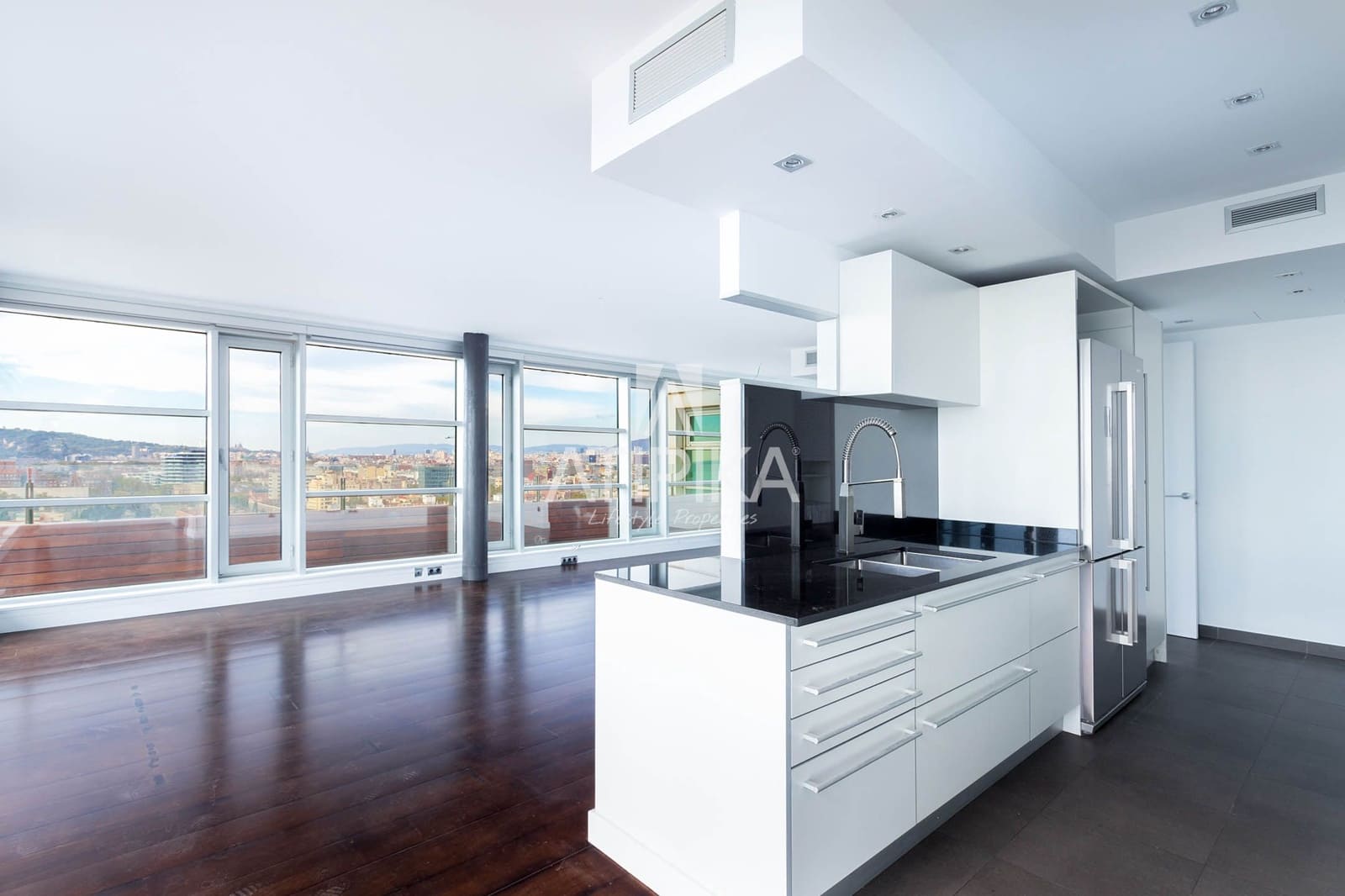 2 bedroom Penthouse for sale in Barcelona city - € 1,900,000 (Ref: 7160210)