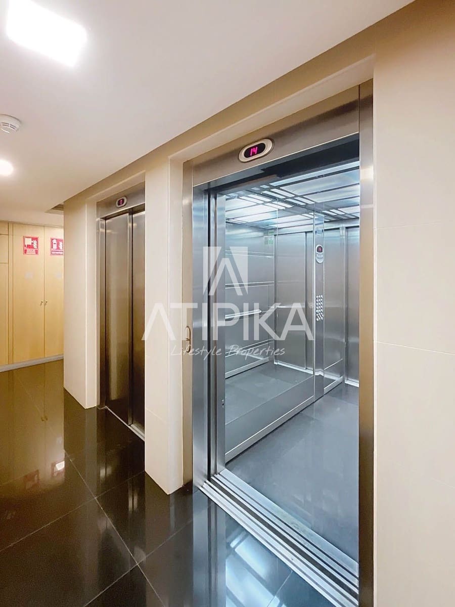 2 bedroom Penthouse for sale in Barcelona city - € 1,900,000 (Ref: 7160210)