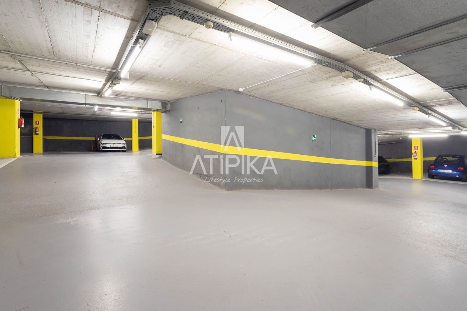 2 bedroom Penthouse for sale in Barcelona city - € 1,900,000 (Ref: 7160210)