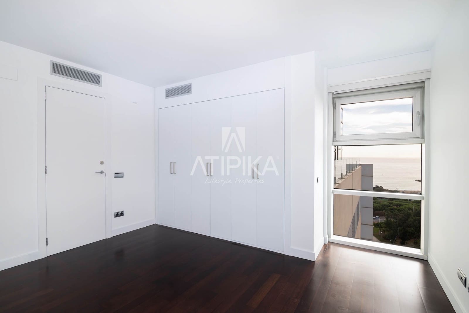 2 bedroom Penthouse for sale in Barcelona city - € 1,900,000 (Ref: 7160210)