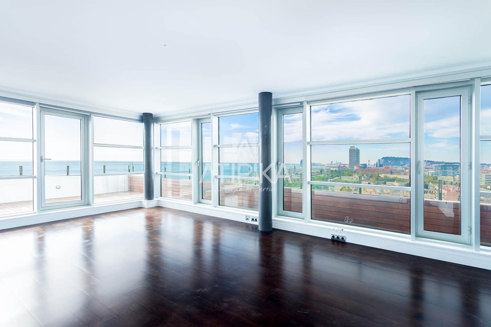 2 bedroom Penthouse for sale in Barcelona city - € 1,900,000 (Ref: 7160210)