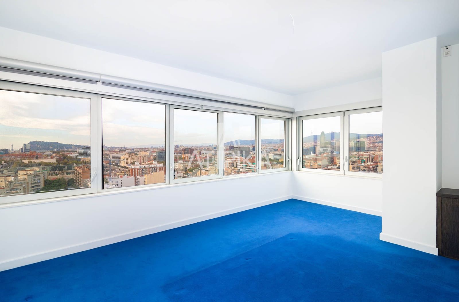 2 bedroom Penthouse for sale in Barcelona city - € 1,900,000 (Ref: 7160210)