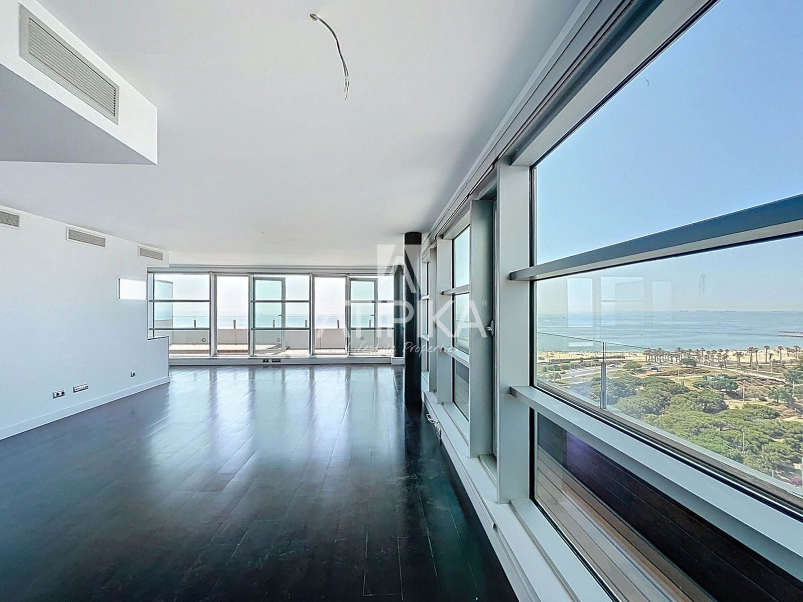 2 bedroom Penthouse for sale in Barcelona city - € 1,900,000 (Ref: 7160210)