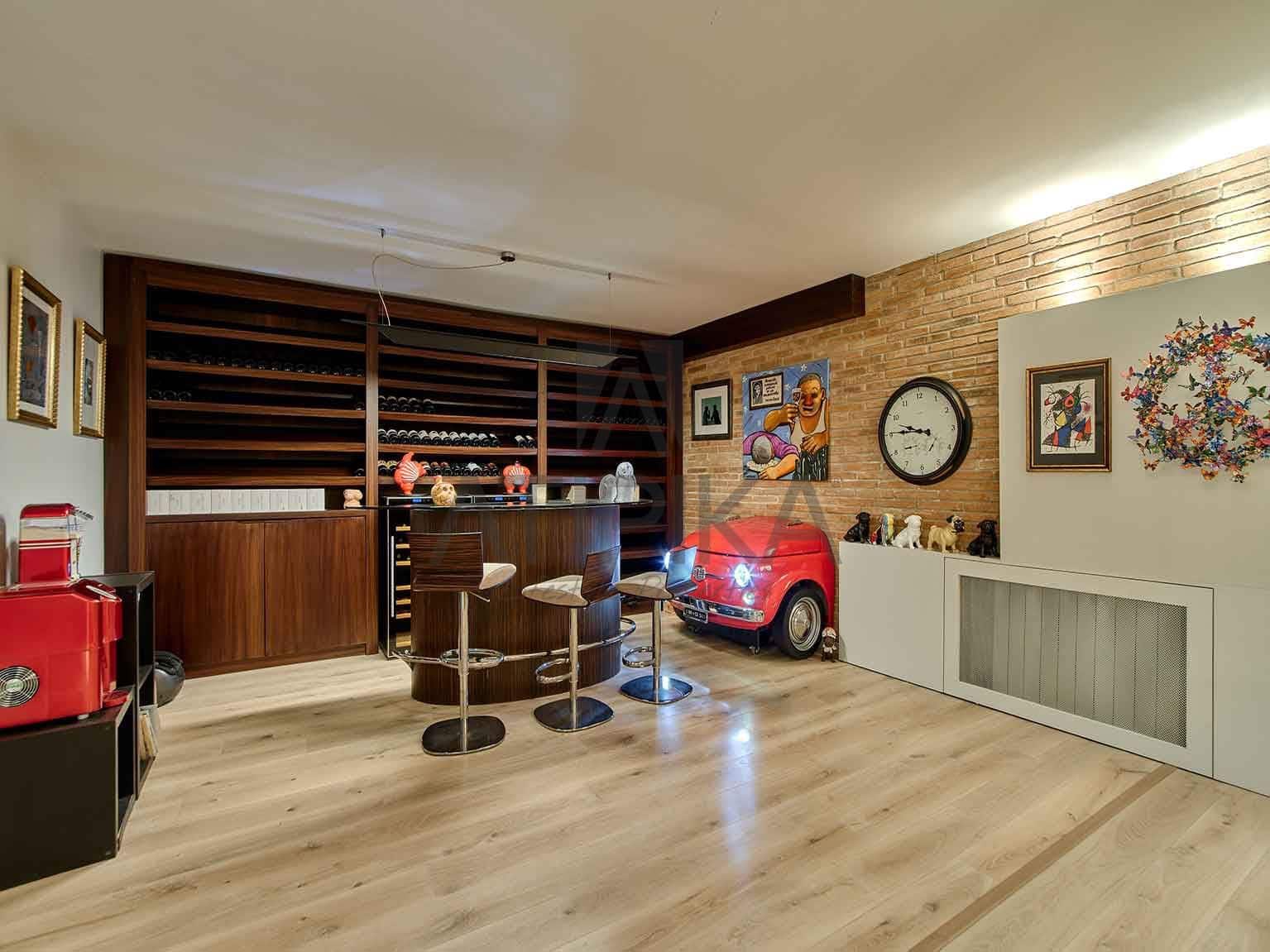 5 soveværelse Villa til salg i Teia med swimmingpool - € 3.200.000 (Ref: 7178813)