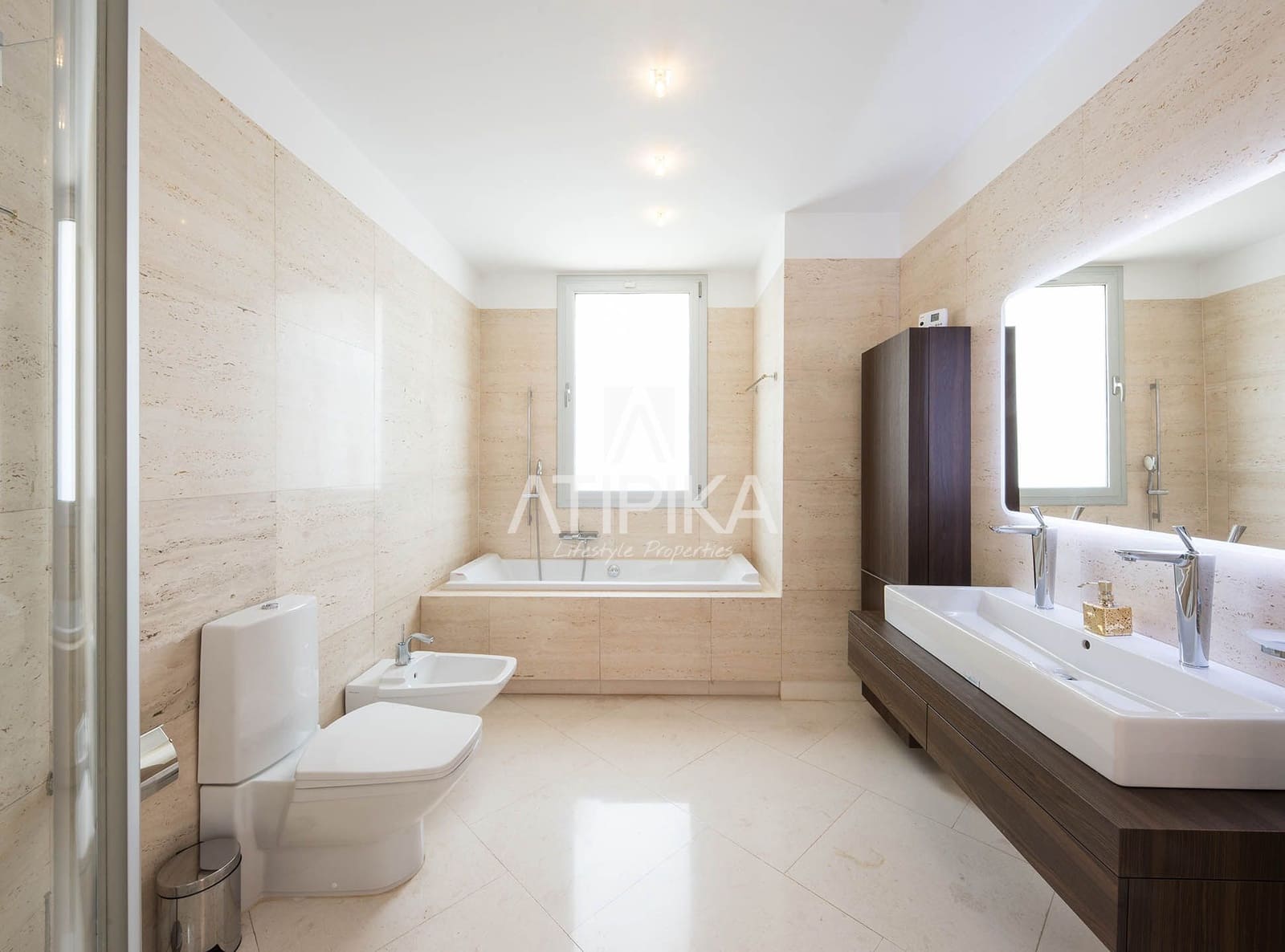 6 soveværelse Villa til salg i Cabrils med swimmingpool - € 4.200.000 (Ref: 7187424)