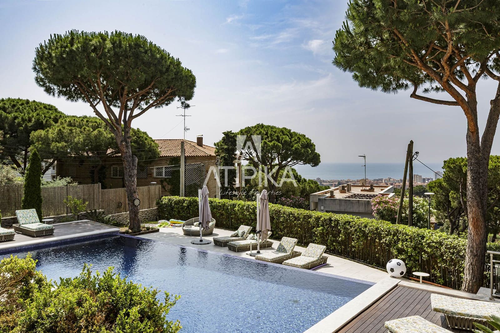 6 soveværelse Villa til salg i Cabrils med swimmingpool - € 4.200.000 (Ref: 7187424)