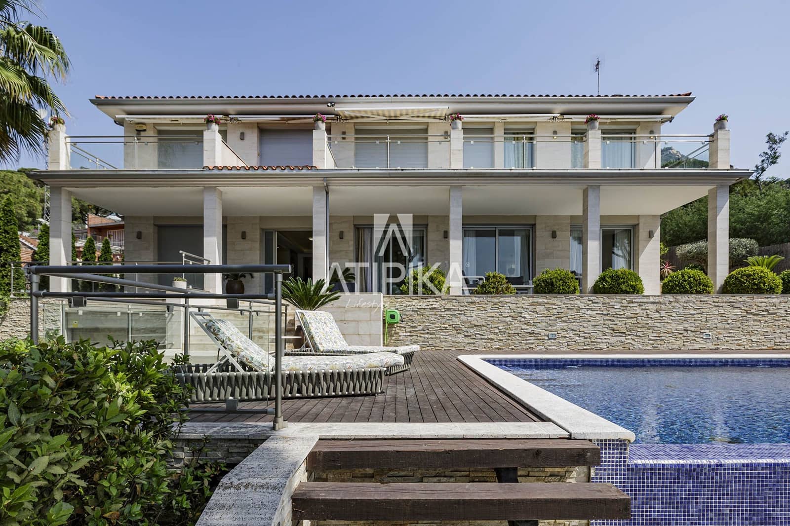 6 soveværelse Villa til salg i Cabrils med swimmingpool - € 4.200.000 (Ref: 7187424)