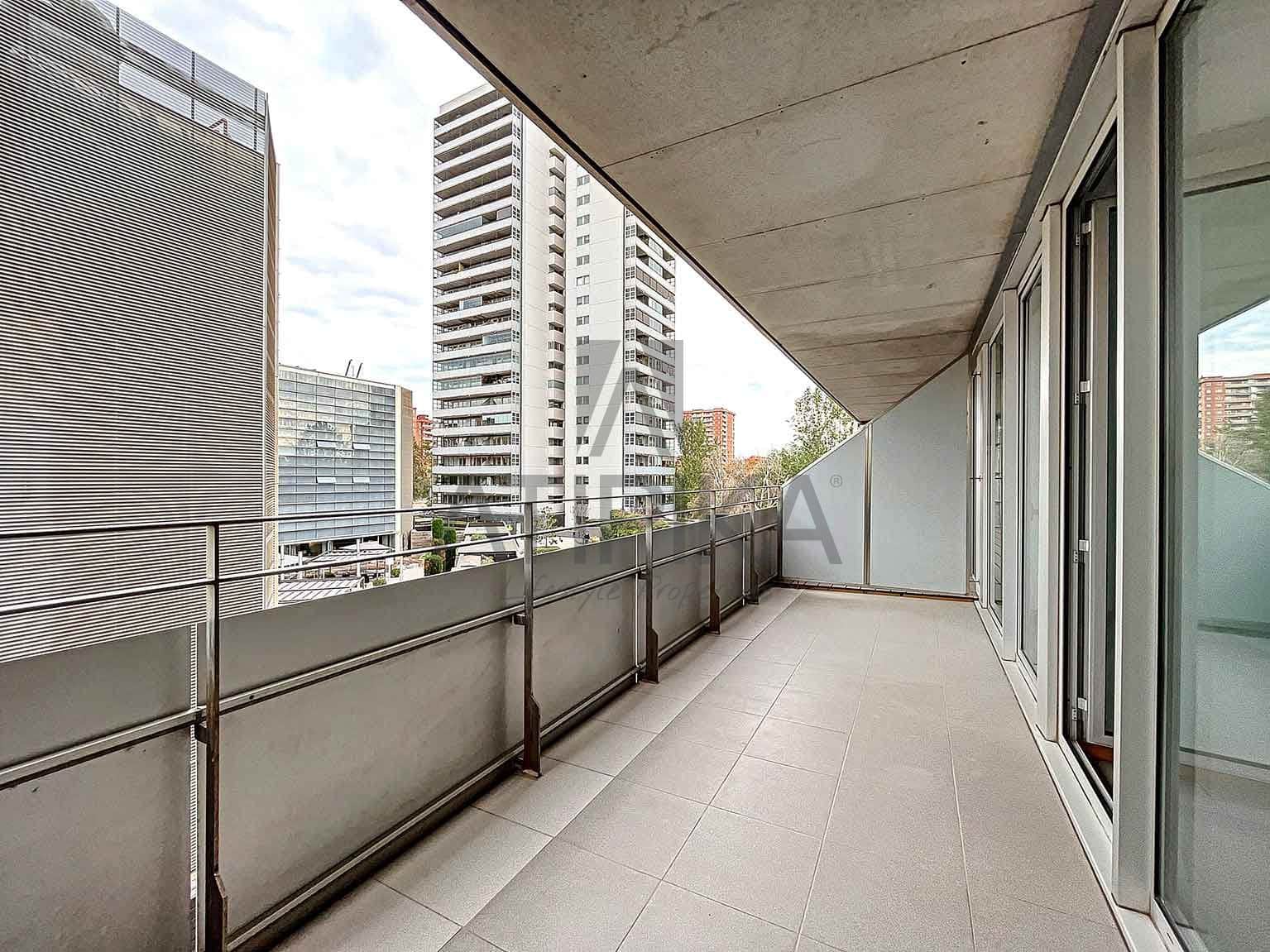 1 bedroom Apartment for sale in Barcelona city with pool - € 549,000 (Ref: 7237743)