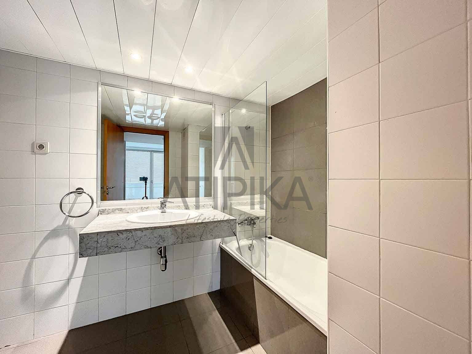 1 bedroom Apartment for sale in Barcelona city with pool - € 549,000 (Ref: 7237743)
