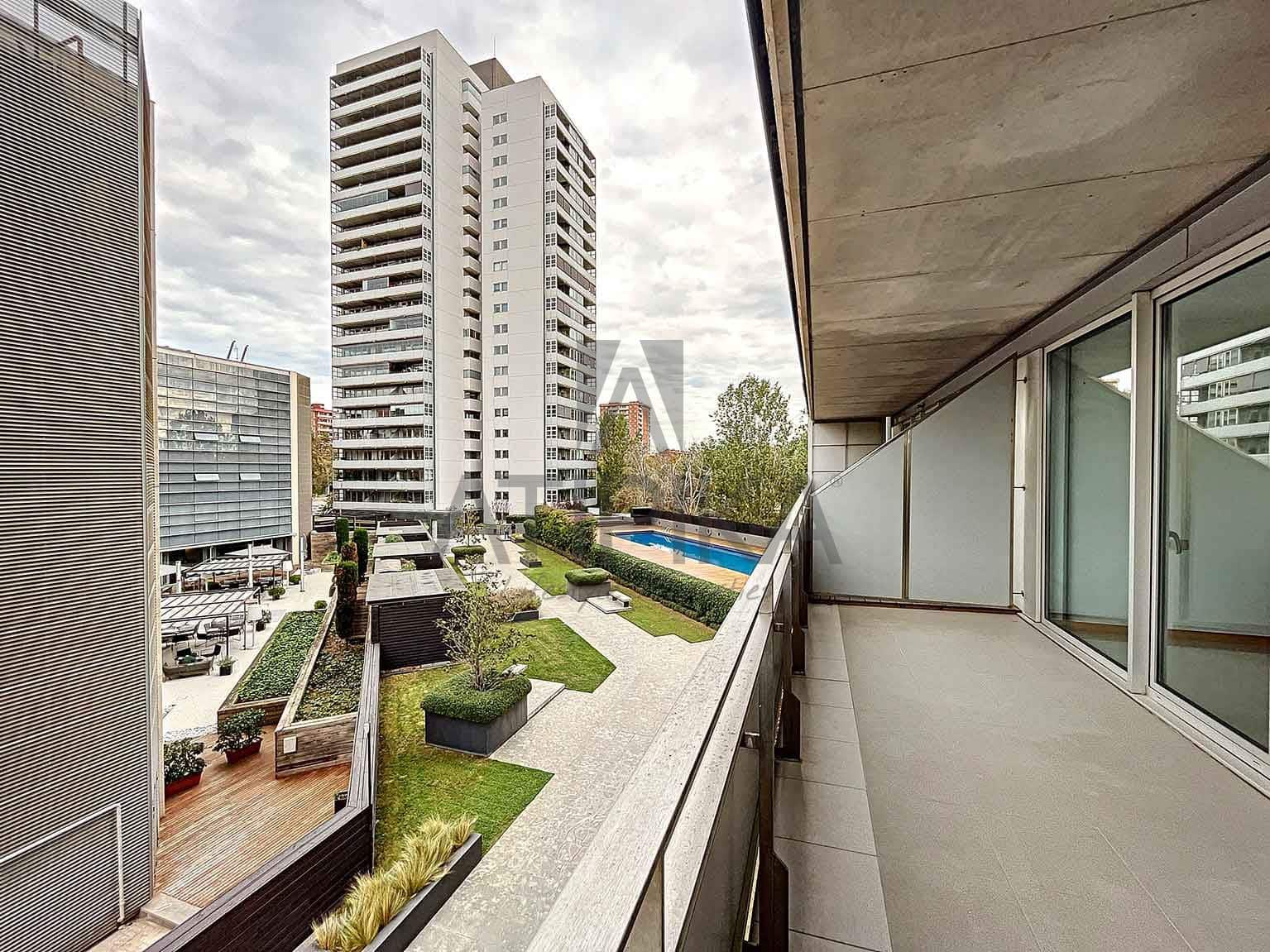 1 bedroom Apartment for sale in Barcelona city with pool - € 549,000 (Ref: 7237743)