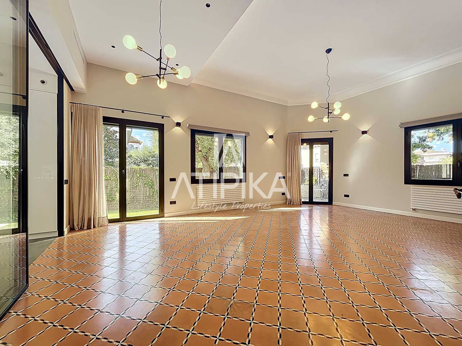 6 soveværelse Villa til leje i Sitges med swimmingpool - € 8.000 (Ref: 7249265)