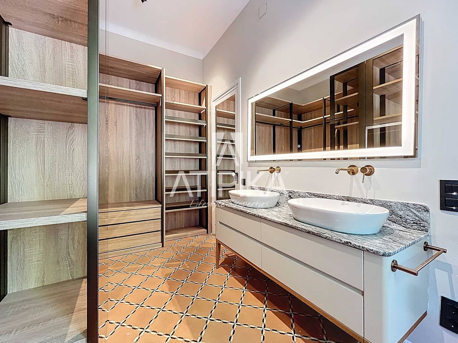 6 soveværelse Villa til leje i Sitges med swimmingpool - € 8.000 (Ref: 7249265)