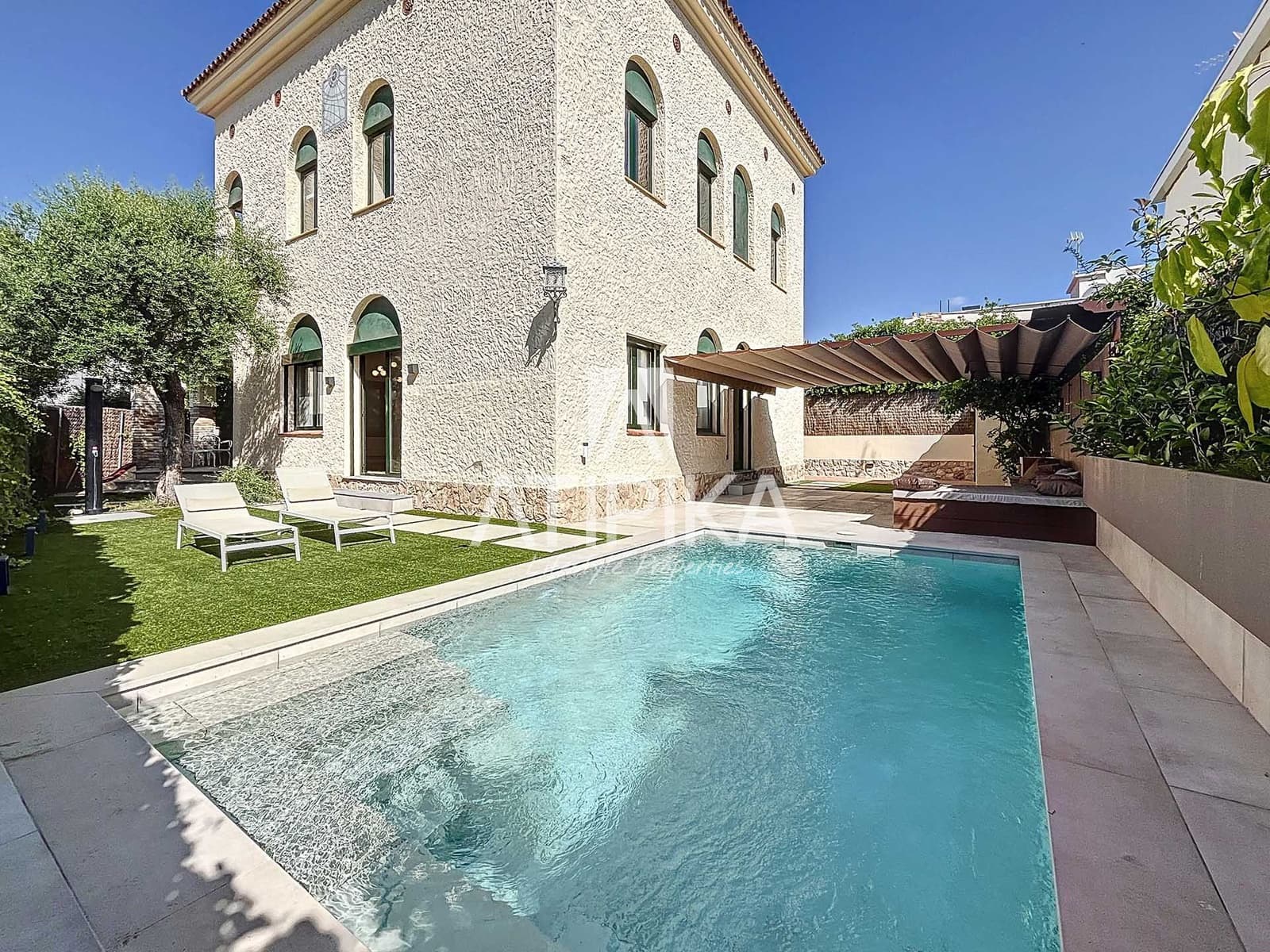 6 soveværelse Villa til leje i Sitges med swimmingpool - € 8.000 (Ref: 7249265)
