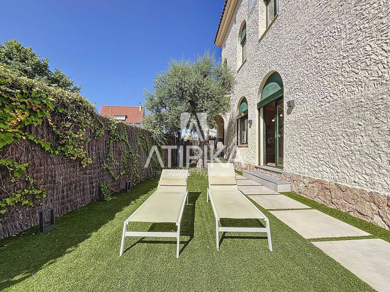 6 soveværelse Villa til leje i Sitges med swimmingpool - € 8.000 (Ref: 7249265)