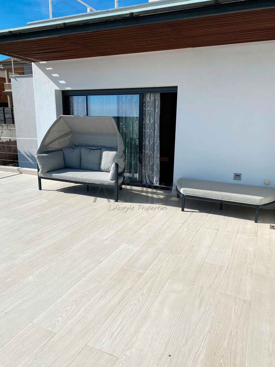 5 soveværelse Villa til salg i Premia de Dalt med swimmingpool - € 986.000 (Ref: 7423878)