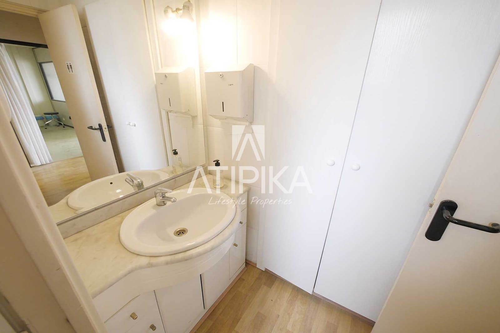 3 soveværelse Kontor til leje i Barcelona by - € 2.750 (Ref: 7453824)