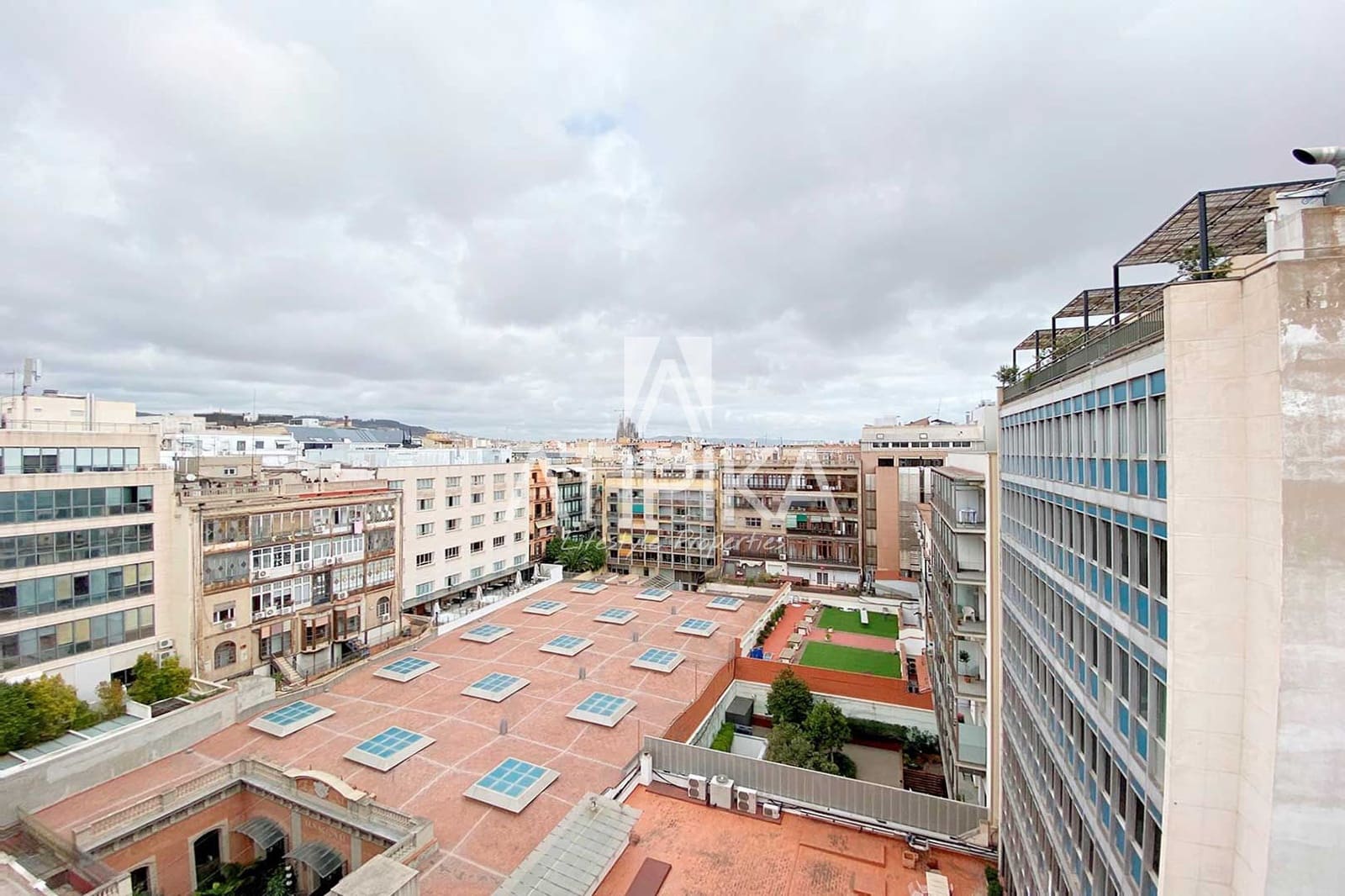 3 soveværelse Kontor til leje i Barcelona by - € 2.750 (Ref: 7453824)