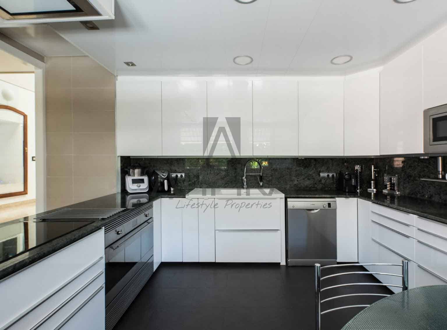 7 soveværelse Villa til salg i Sant Quirze del Valles med swimmingpool - € 1.250.000 (Ref: 7472592)