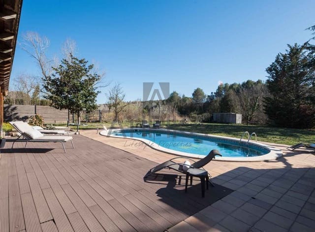 7 sypialnia Willa na sprzedaż w Sant Quirze del Vallès z basenem - 1 250 000 € (Ref: 7472592)