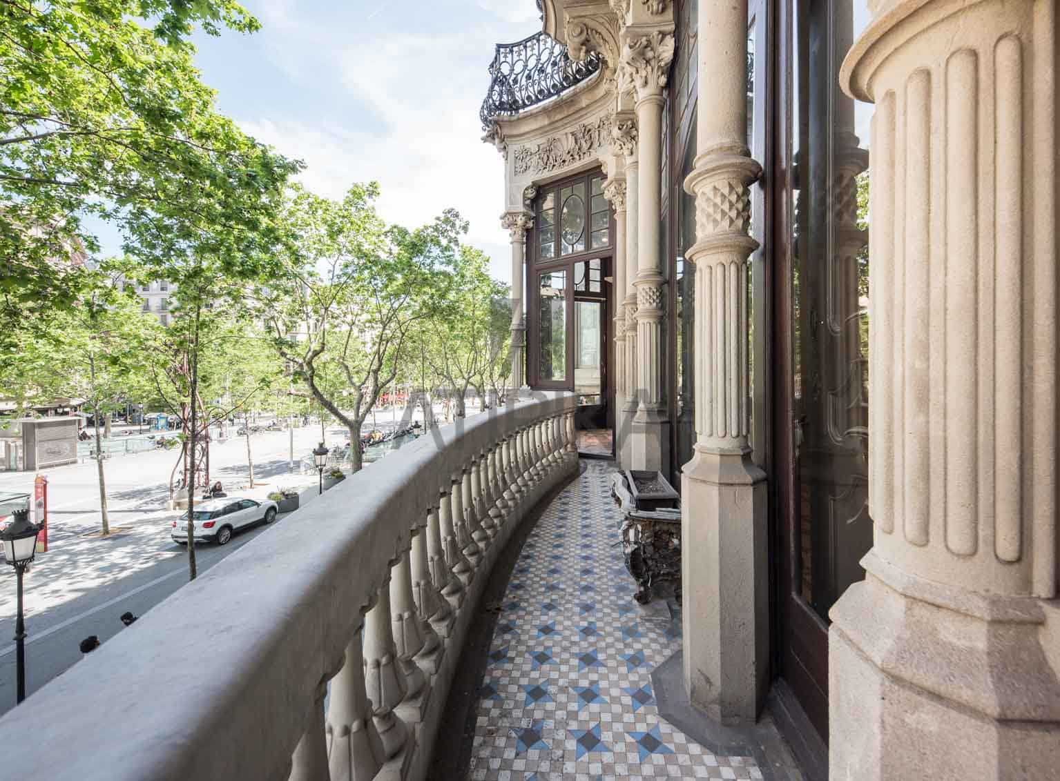 Kontor til salg i Barcelona by - € 13.800.000 (Ref: 7476887)