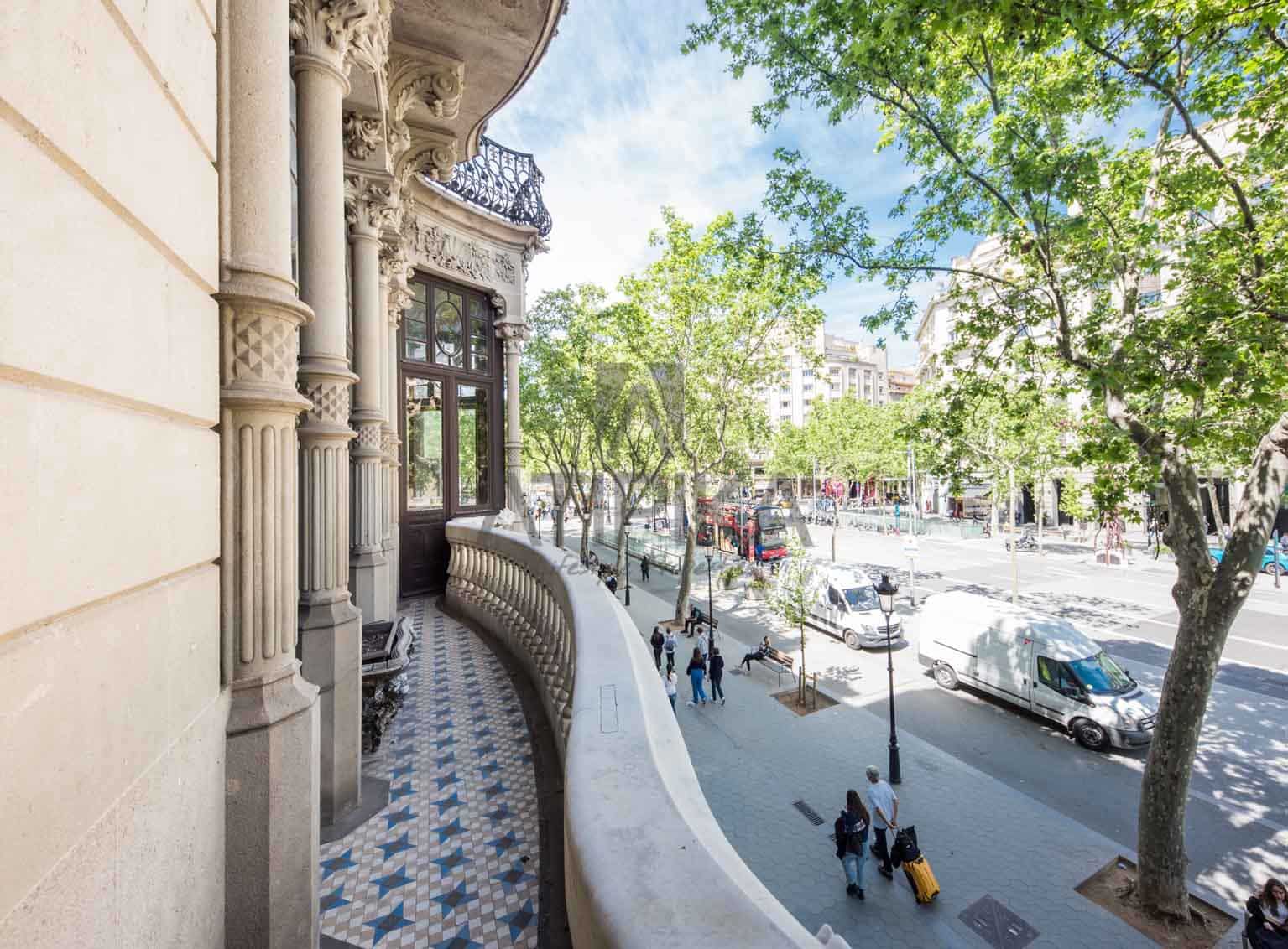 Kontor til salg i Barcelona by - € 13.800.000 (Ref: 7476887)