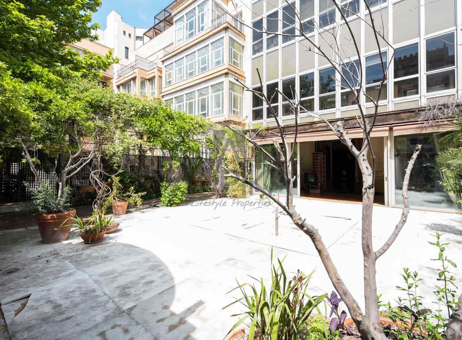 Kontor til salg i Barcelona by - € 13.800.000 (Ref: 7476887)