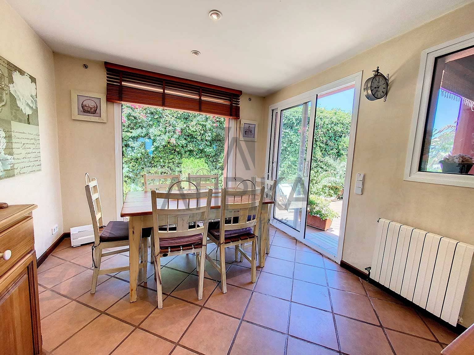 10 soverom Villa til salgs i Punta Prima med svømmebasseng - € 3 695 000 (Ref: 7499876)