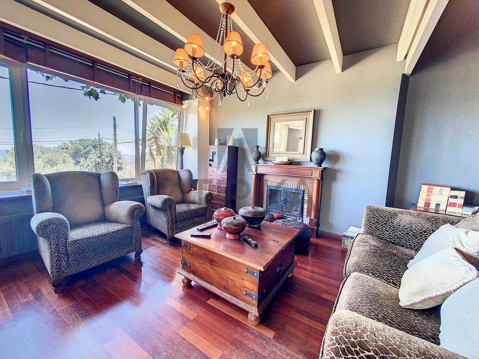 10 soverom Villa til salgs i Punta Prima med svømmebasseng - € 3 695 000 (Ref: 7499876)